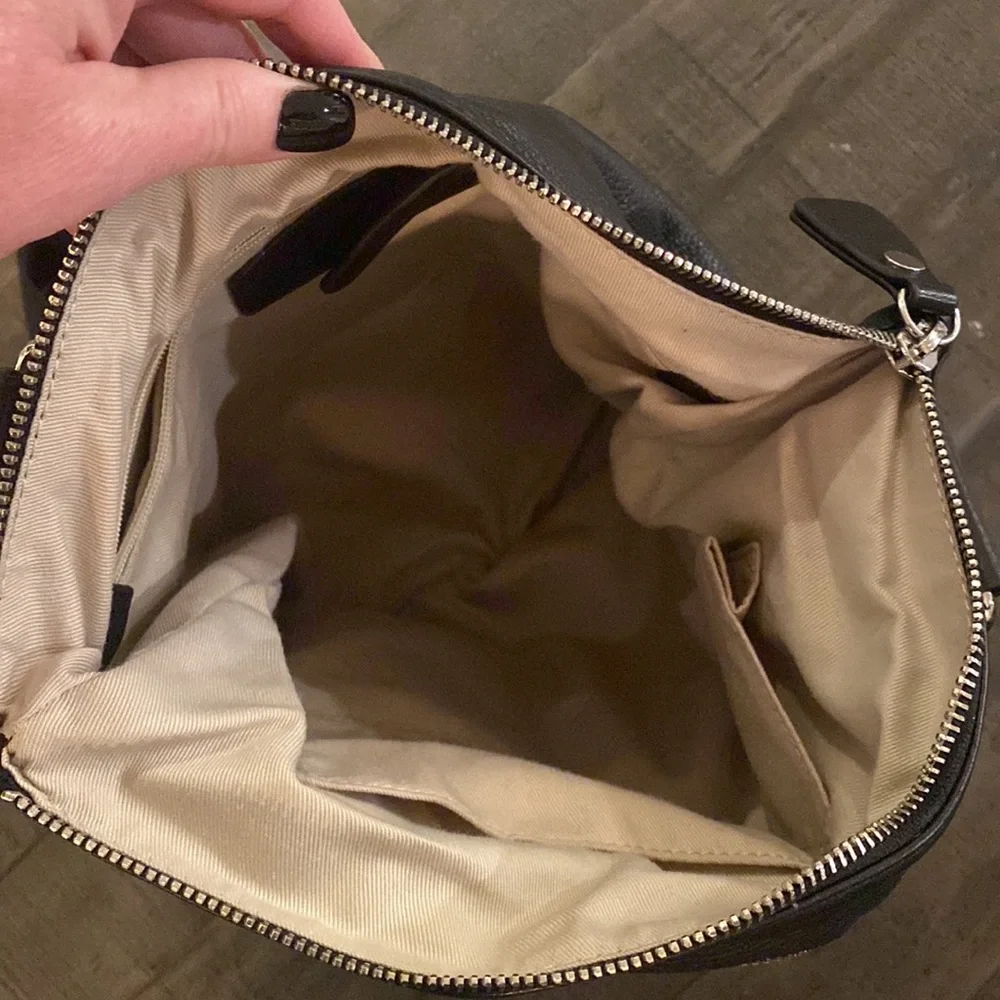 Black cross body bag - Picture 2 of 2